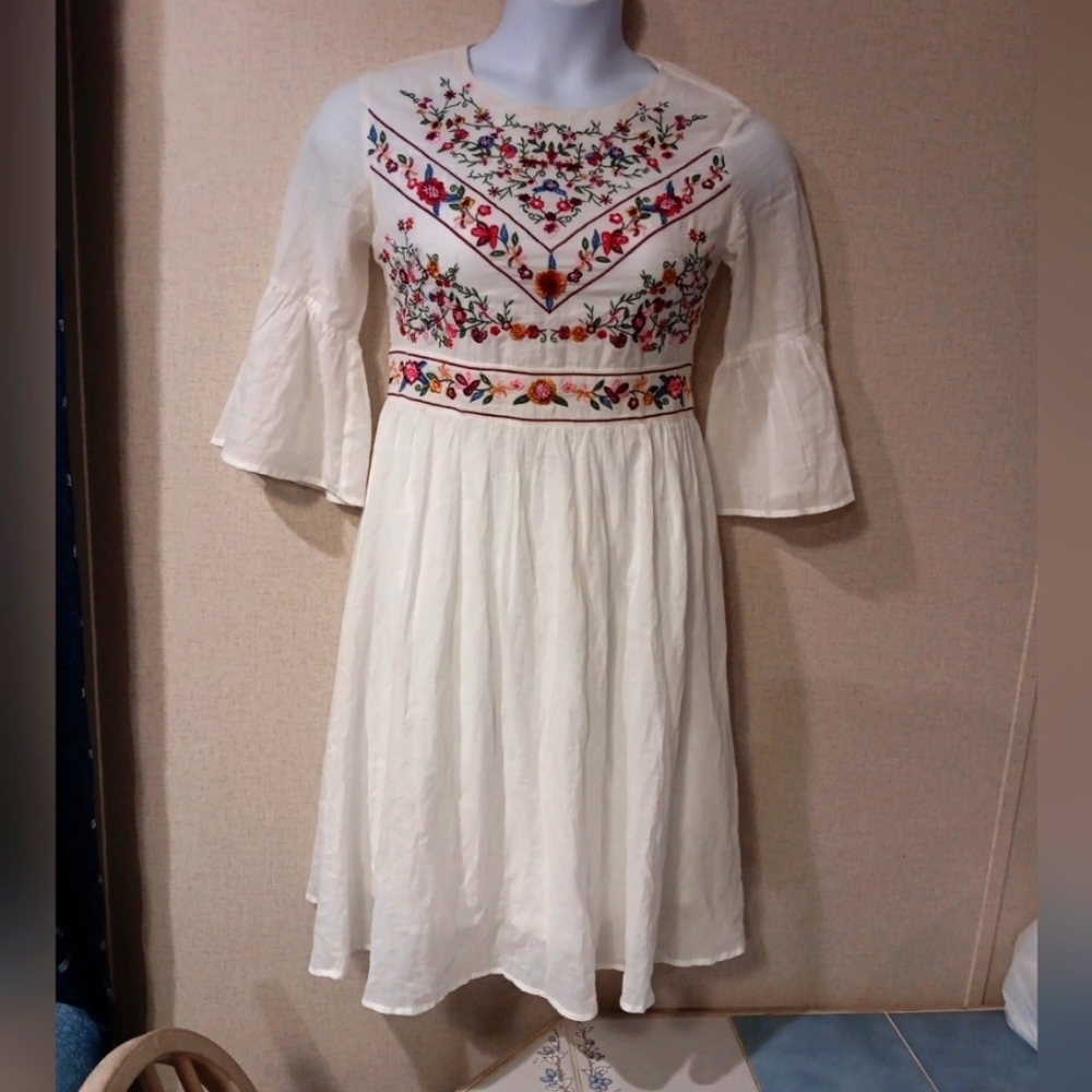 Roolee Cream Dress with Colorful Floral Embroidery Size S New